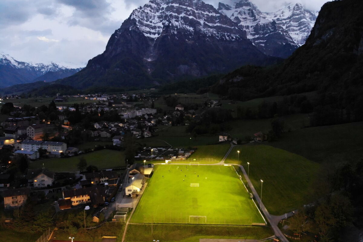 Fussballplätze beleuchten